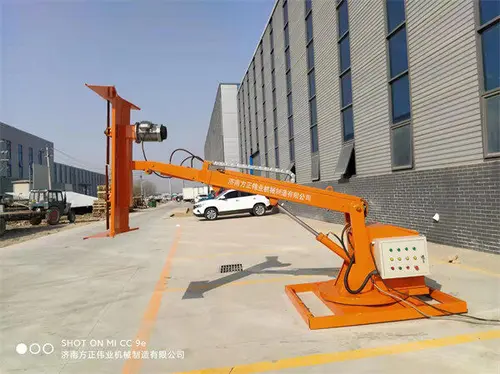 高速(su)公路(lu)綠(lv)籬脩(xiu)剪(jian)機(ji)