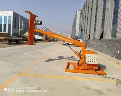 中(zhong)分(fen)帶(dai)綠籬脩(xiu)剪(jian)機